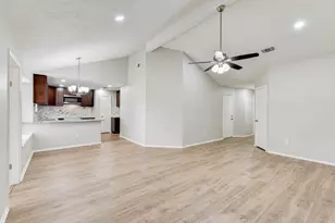 16506 Quiet Quail Dr, Houston, TX 77489 - Photo 5