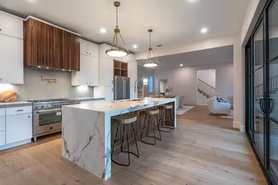 309 Avenue Of Oaks Street, Houston, TX 77009 - Photo 3