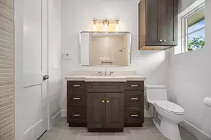 309 Avenue of Oaks St, Houston, TX 77009 - Photo 27