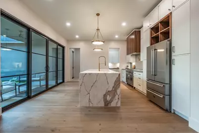 309 Avenue Of Oaks Street, Houston, TX 77009 - Photo 1