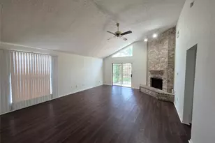 11726 Plumbrook Dr, Houston, TX 77099 - Photo 3