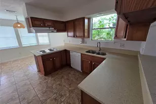 11726 Plumbrook Dr, Houston, TX 77099 - Photo 5