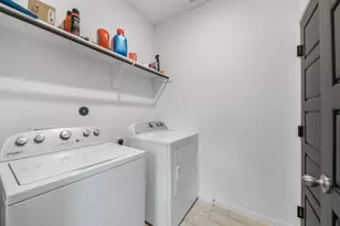 3303 Falling Brk Dr, Baytown, TX 77521 - Photo 17