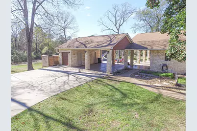 1705 Yarborough Loop, Livingston, TX 77351 - Photo 5