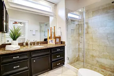 622 W 16th Street, Houston, TX 77008 - Photo 9