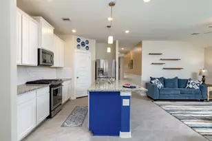 4910 Bottlebrush Dr, Pearland, TX 77584 - Photo 11