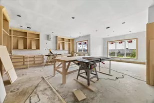 1050 W 42nd St, Houston, TX 77018 - Photo 7