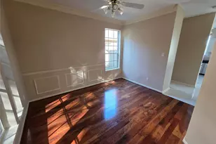 4815 Knights Branch Dr, Sugar Land, TX 77479 - Photo 3