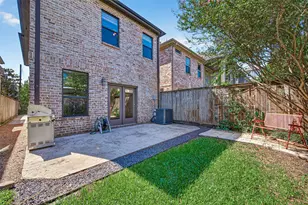 5930 Kiam St, Houston, TX 77007 - Photo 17