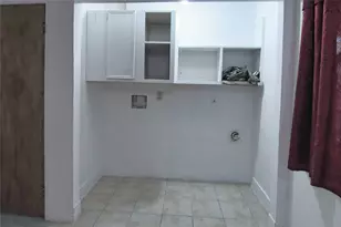 4002 Charriton Dr, Houston, TX 77039 - Photo 9