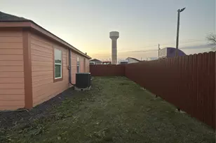 15917 De Zavalla Rd, Channelview, TX 77530 - Photo 3