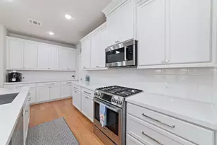 22122 Sam Raburn Dr, Tomball, TX 77375 - Photo 11