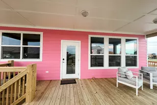 1131 Chapman Point, Crystal Beach, TX 77650 - Photo 3