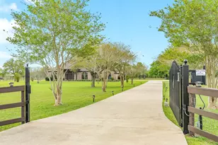 20111 FM523, Angleton, TX 77515 - Photo 11