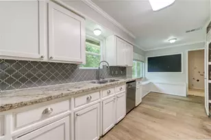 5019 Oak Forest Dr, Houston, TX 77018 - Photo 11