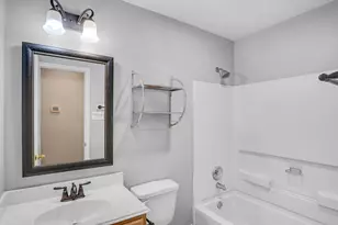 9022 Durham Manor Ln, Houston, TX 77075 - Photo 17