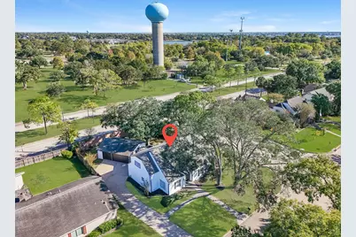 802 Lake Villa Drive, Seabrook, TX 77586 - Photo 49