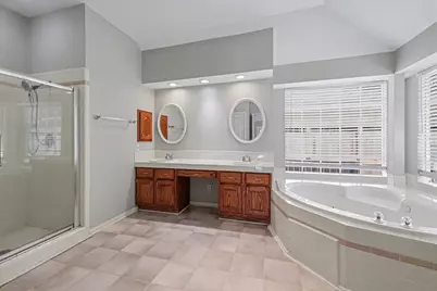 215 Bristol Bend Circle, Spring, TX 77382 - Photo 25