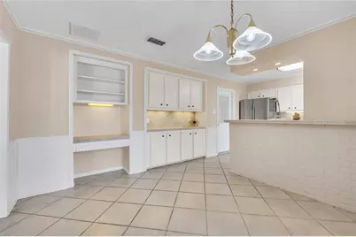 605 S Heather Lane, Friendswood, TX 77546 - Photo 13