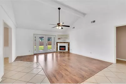 605 S Heather Lane, Friendswood, TX 77546 - Photo 7