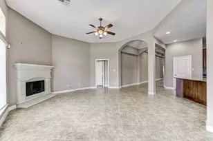 6027 Falling Briar Lane, Sugar Land, TX 77479 - Photo 15