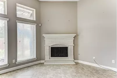 6027 Falling Briar Lane, Sugar Land, TX 77479 - Photo 17