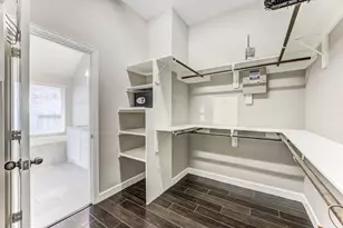 6027 Falling Briar Lane, Sugar Land, TX 77479 - Photo 37