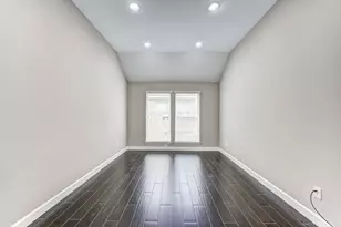 6027 Falling Briar Lane, Sugar Land, TX 77479 - Photo 27