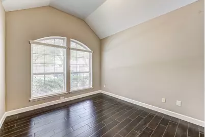 6027 Falling Briar Lane, Sugar Land, TX 77479 - Photo 9