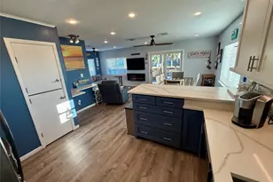 16719 Tahiti Way, Jamaica Beach, TX 77554 - Photo 15
