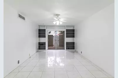 2601 Bellefontaine Street #C104, Houston, TX 77025 - Photo 5
