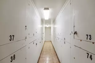 2601 Bellefontaine St, Houston, TX 77025 - Photo 19