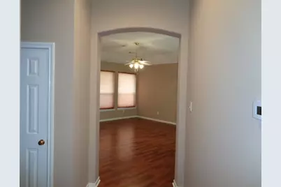 58 Parkway Place, Jersey Village, TX 77040 - Photo 5