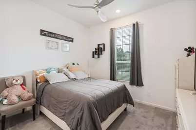 1329 Knollbridge Point Lane, Pinehurst, TX 77362 - Photo 9
