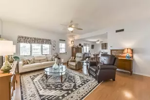 1236 Sailfish St, Bayou Vista, TX 77563 - Photo 5