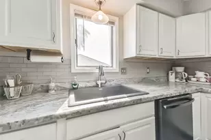 1236 Sailfish St, Bayou Vista, TX 77563 - Photo 17