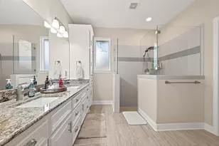 2026 Que Manor Dr, Houston, TX 77090 - Photo 37