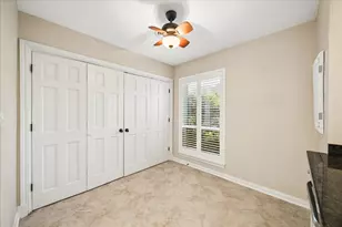 13811 Woodthorpe Ln, Houston, TX 77079 - Photo 11