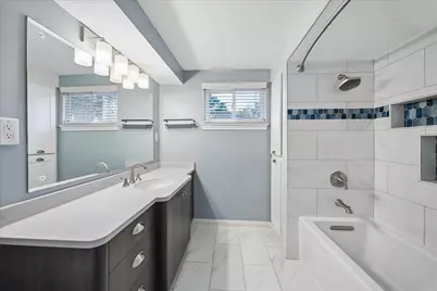 13811 Woodthorpe Lane, Houston, TX 77079 - Photo 25