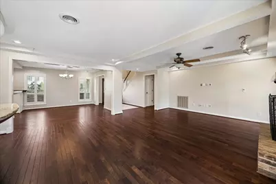 13811 Woodthorpe Lane, Houston, TX 77079 - Photo 15