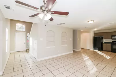 214 N Native Lane, Houston, TX 77022 - Photo 5
