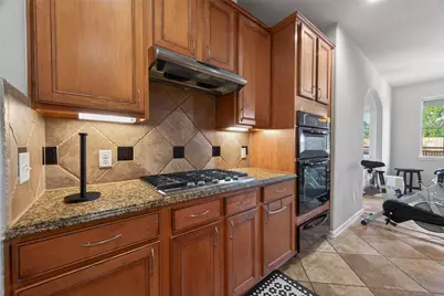 394 Dover Lane, League City, TX 77573 - Photo 9