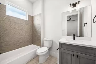 1232 W 21st St, Houston, TX 77008 - Photo 25