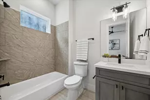 1232 W 21st St, Houston, TX 77008 - Photo 23