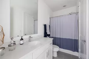 2719 Maxroy St, Houston, TX 77007 - Photo 21