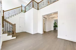 2330 Wyndam Heights Ln, Houston, TX 77077 - Photo 11