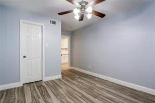 12633 Memorial Dr, Houston, TX 77024 - Photo 15