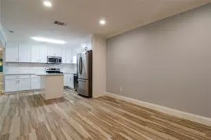 12633 Memorial Dr, Houston, TX 77024 - Photo 7