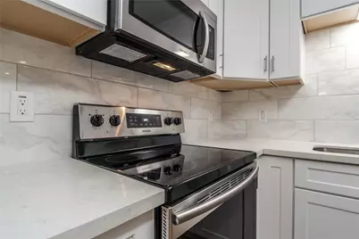 12633 Memorial Drive #243, Houston, TX 77024 - Photo 3