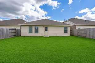 9815 Bellwick Holw Ct, Baytown, TX 77521 - Photo 21